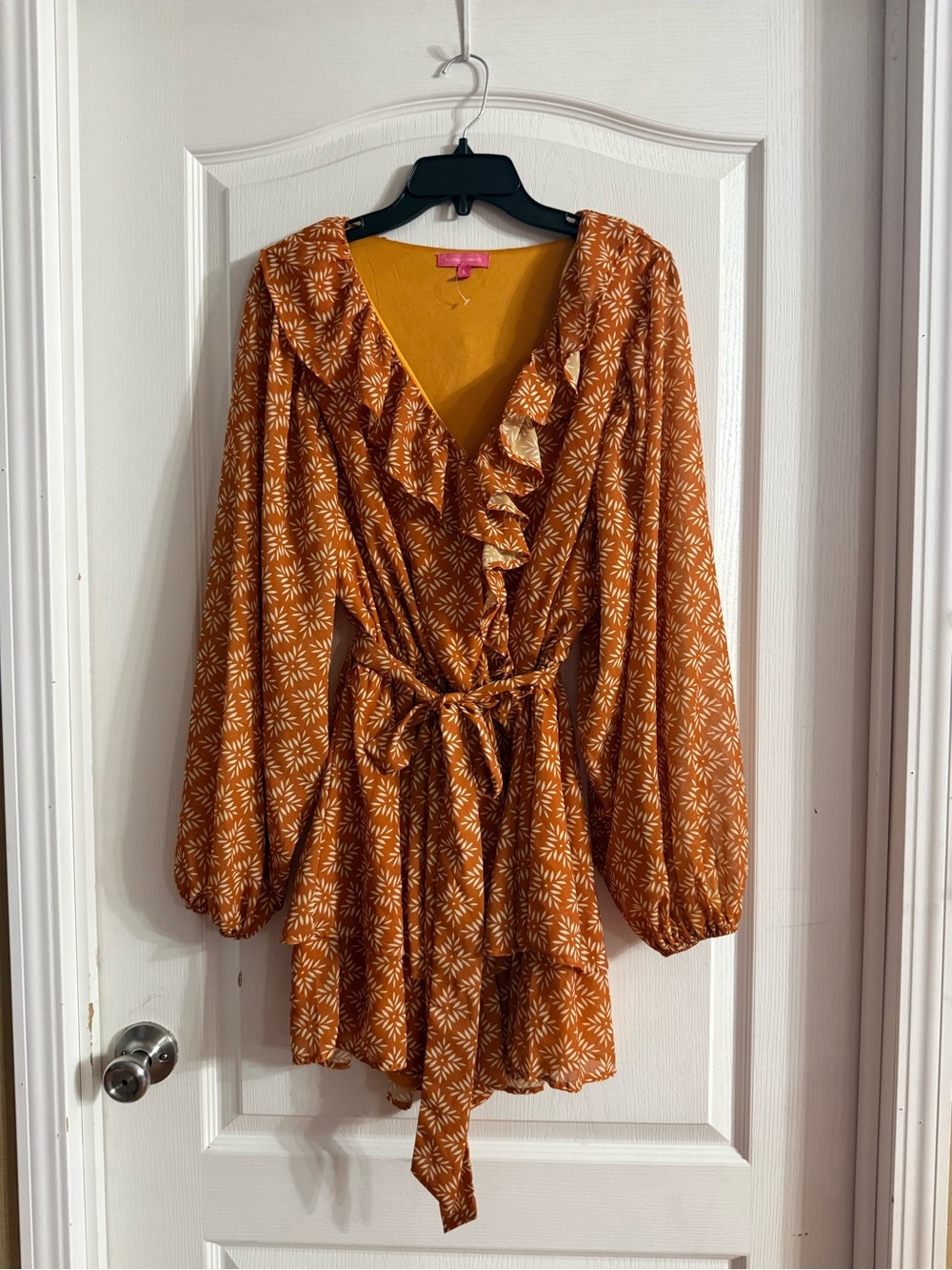 Flying Tomato Ruffle Wrap Romper Geometric Pattern Sz L. SP-18